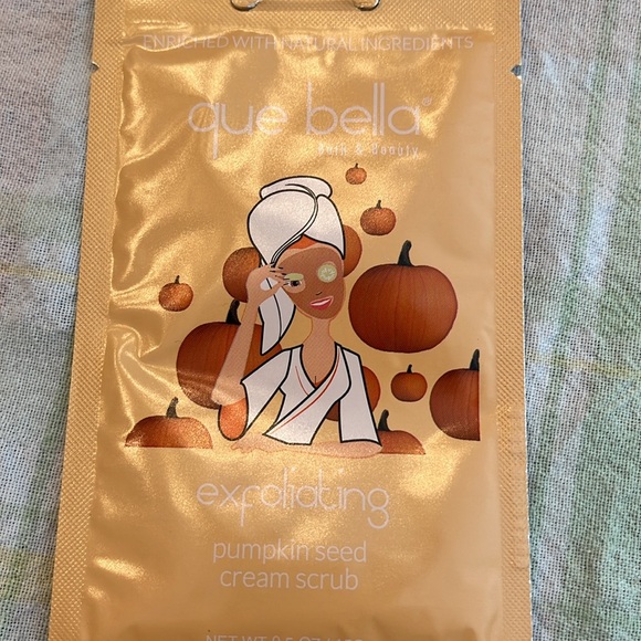 Beauty Bundle - Picture 8 of 10